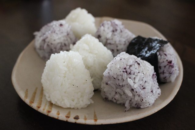 美味しいお米でおにぎり